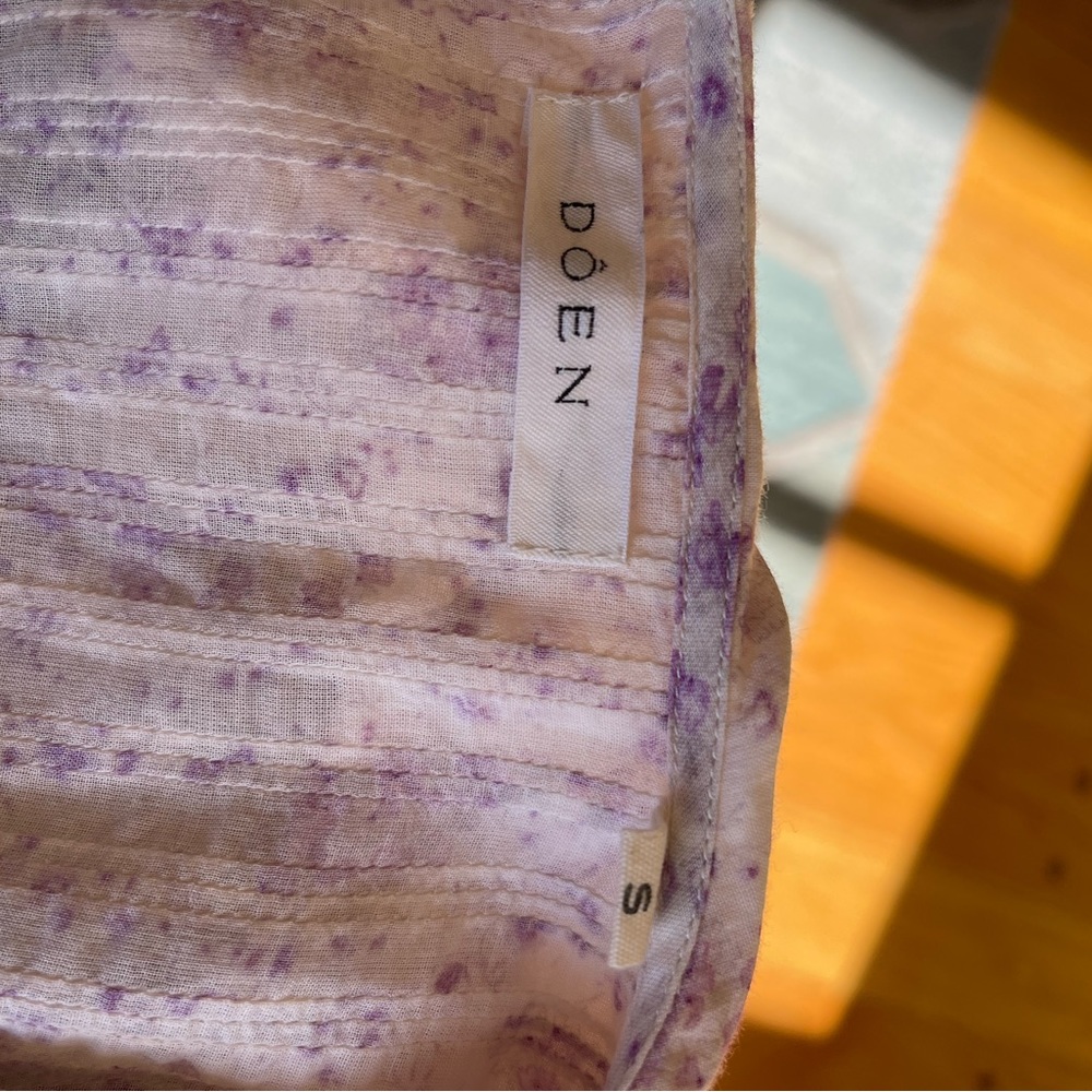 Dôen Lace Collar Floral Blouse - Picture 4 of 5